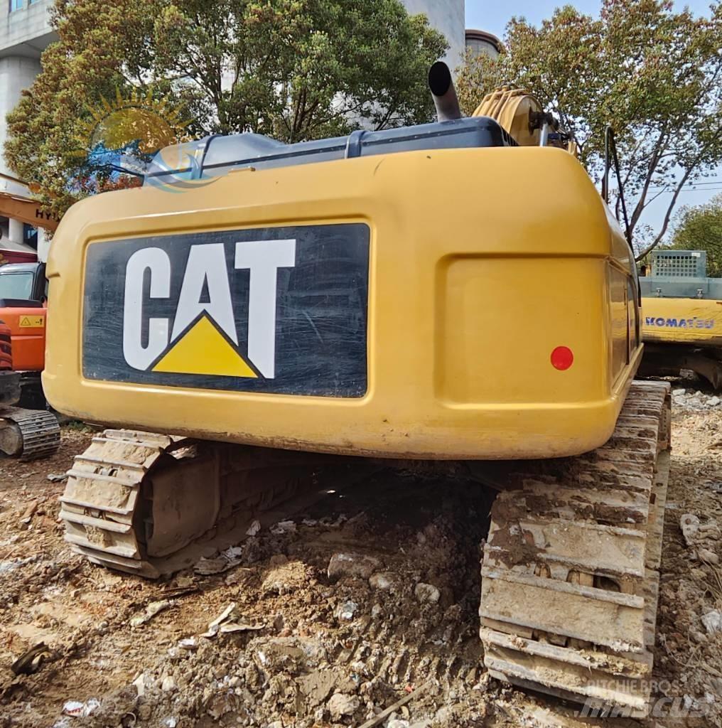 CAT 330 D2L Pelle sur chenilles