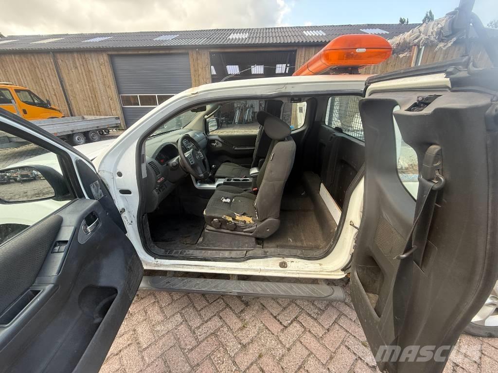 Nissan Navara Utilitaire benne