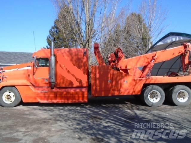 Freightliner FLD 120 Camion dépannage