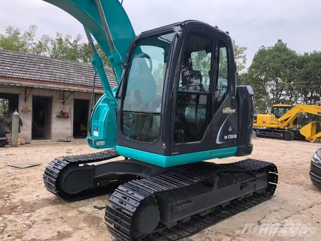 Kobelco SK 135 Pelle sur chenilles