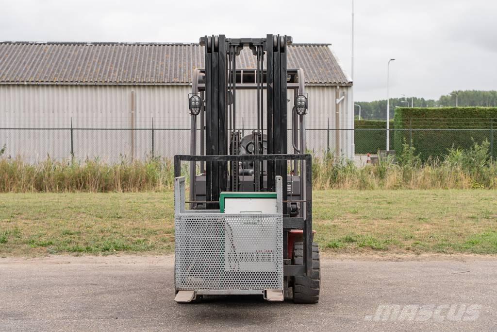 Manitou ME 435 Chariots élévateurs électriques