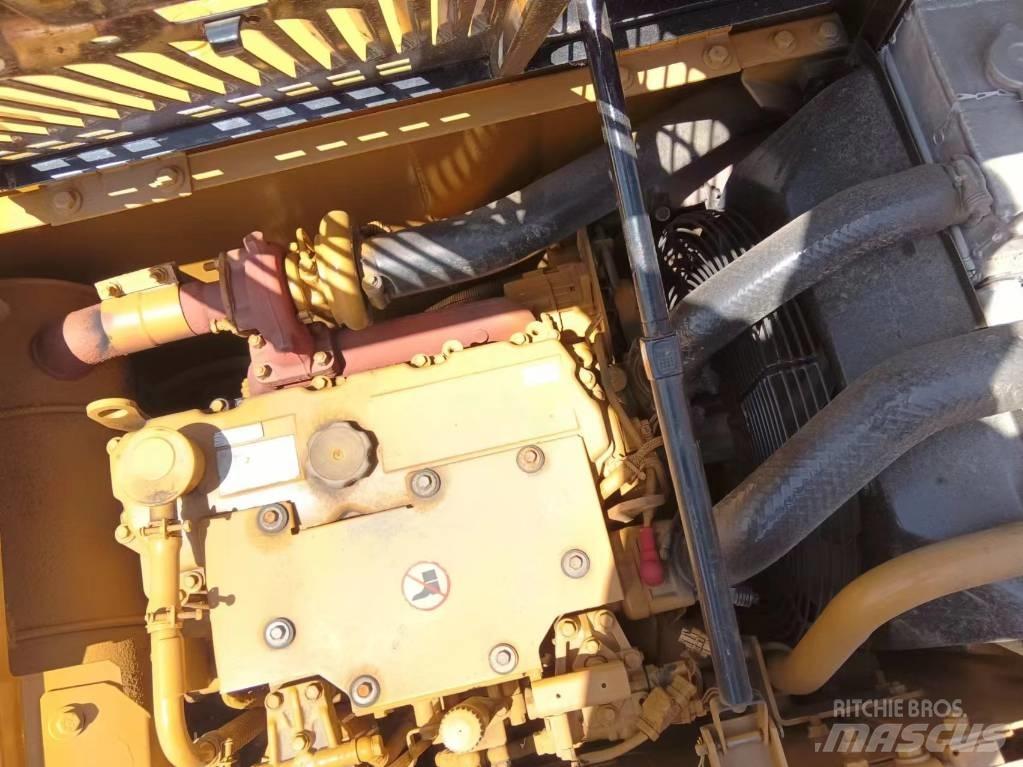 CAT 312D2GC Pelle sur chenilles