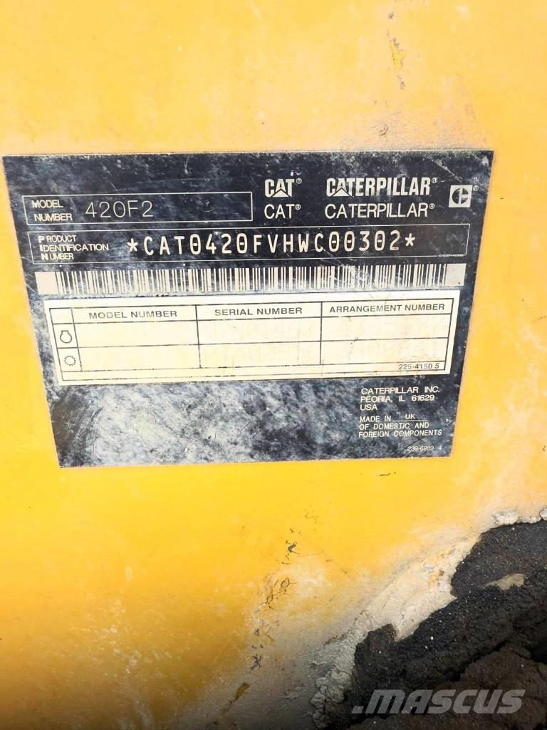 CAT 420 F Tractopelle