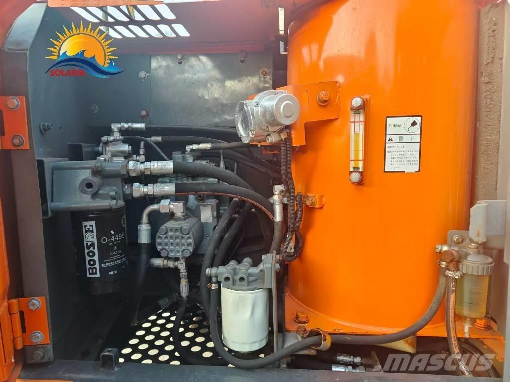 Hitachi ZX 130 Pelle sur chenilles