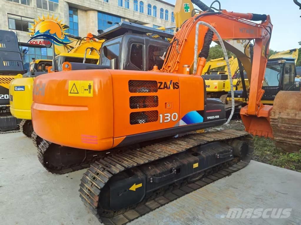 Hitachi ZX 130 Pelle sur chenilles