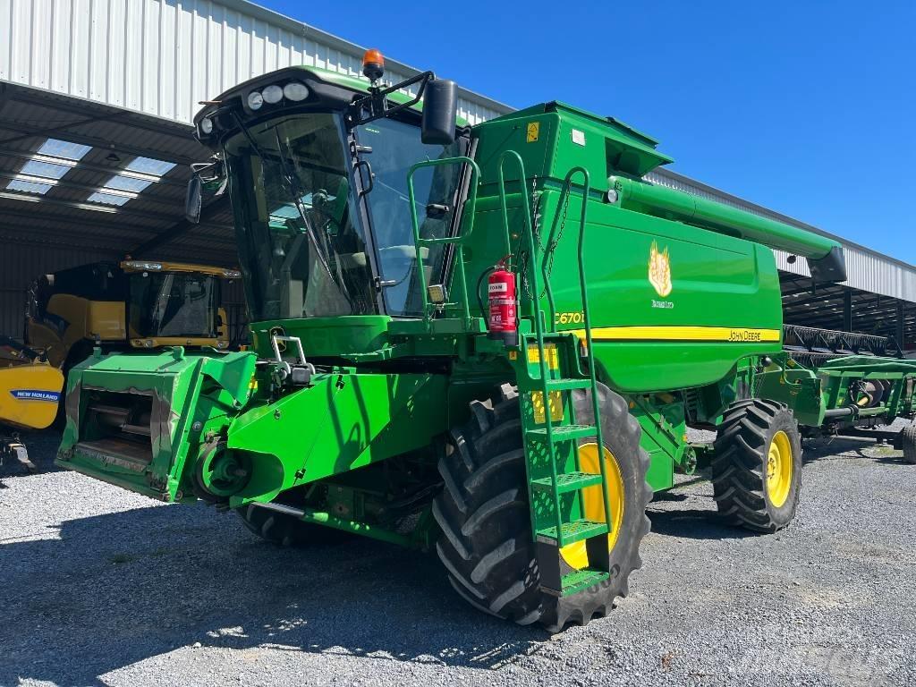 John Deere C 670 I Moissonneuse batteuse