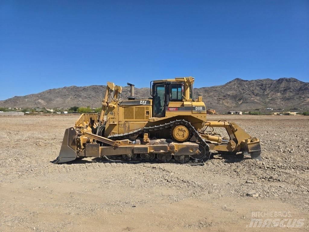 CAT D 8 R II Niveleuse