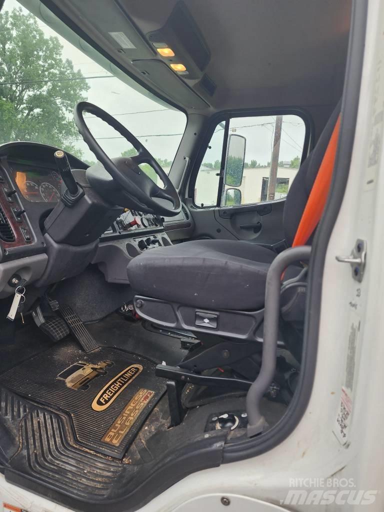 Freightliner M2 Tracteur routier
