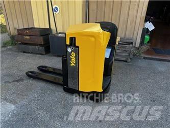 Yale mp 20 T Transpalette accompagnant porté debout