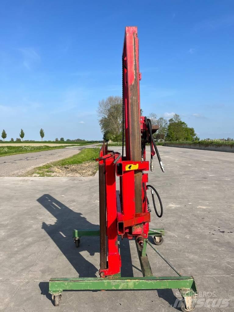 Wifo H1600/240 Chargeur frontal, fourche