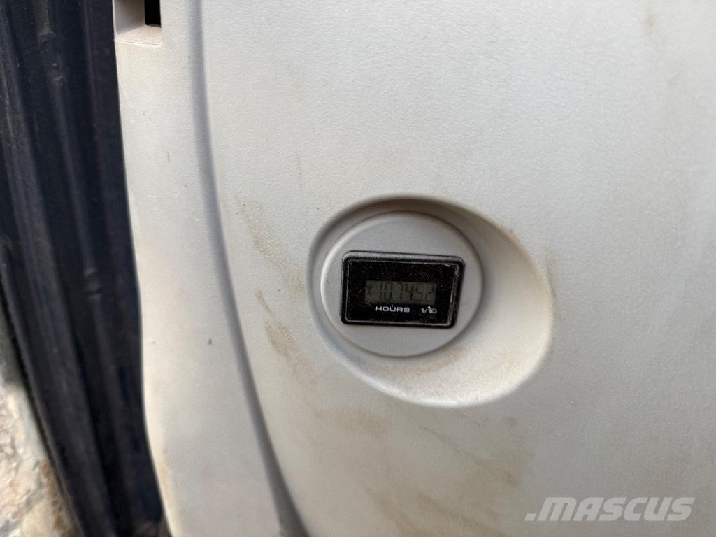 Kobelco SK 75 SR Mini pelle 7t-12t