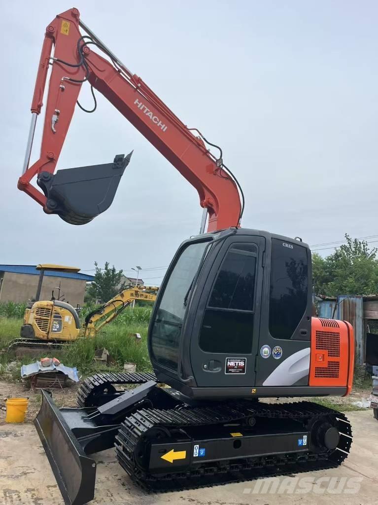 Hitachi ZX 70 Pelle sur chenilles