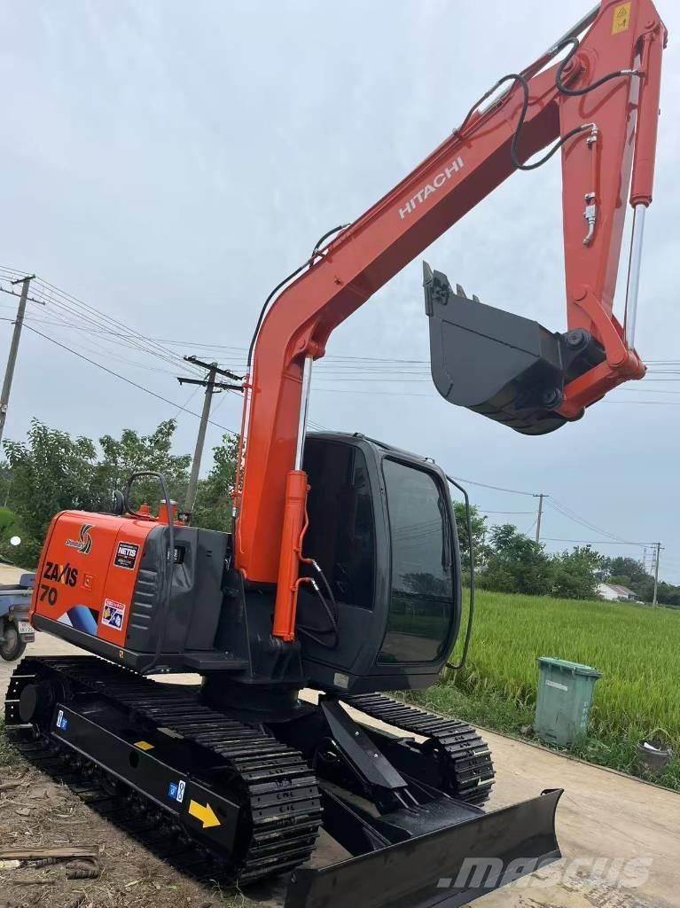 Hitachi ZX 70 Pelle sur chenilles