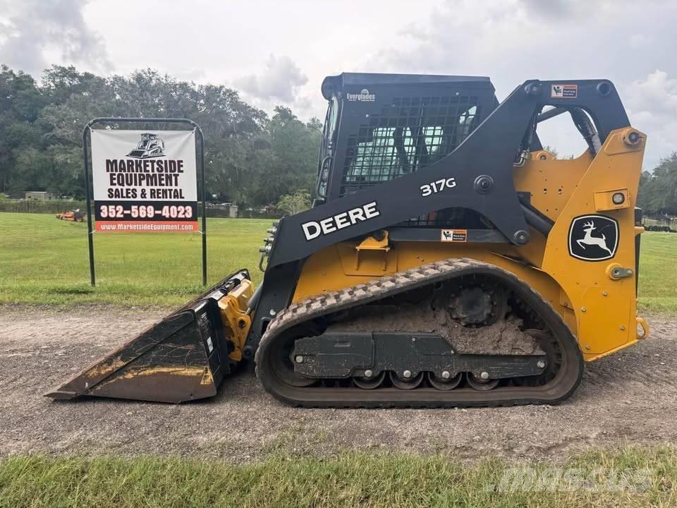 John Deere 317 Chargeuse compacte