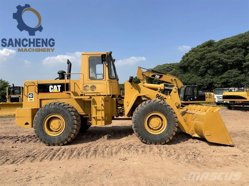 CAT 966 C Chargeuse sur pneus