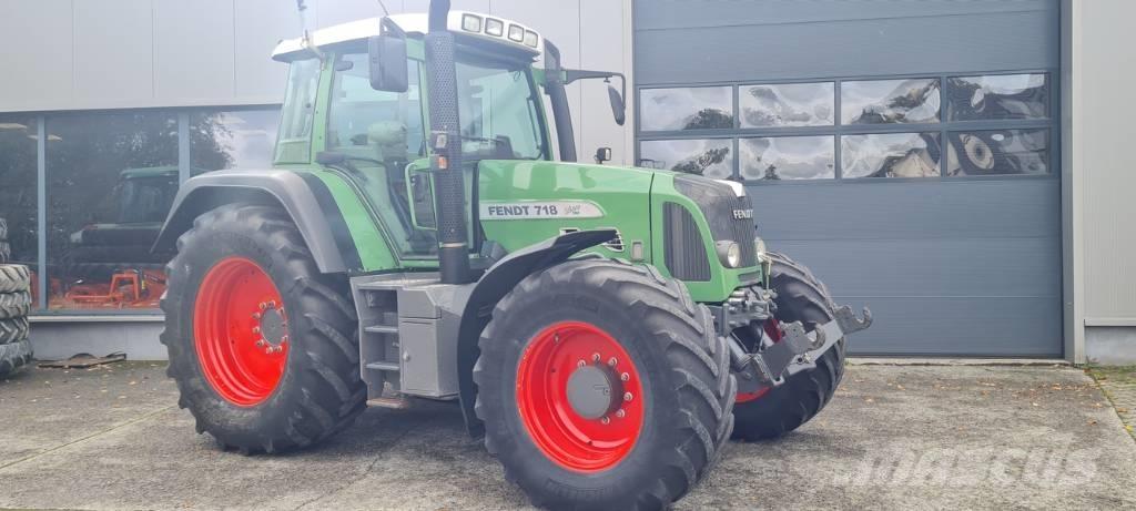 Fendt 718 Vario TMS Tracteur