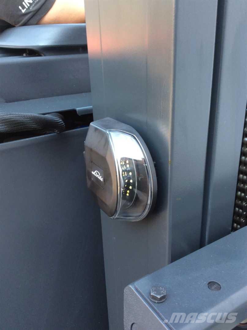 Linde R14 Chariot à mât rétractable