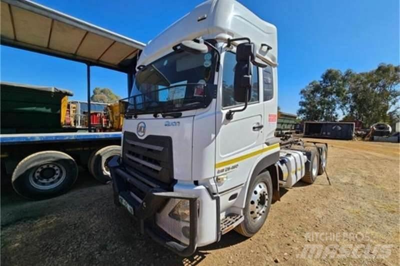 UD TRUCKS QUON Autre camion