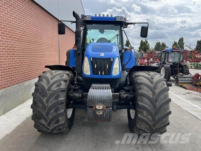 New Holland TVT190 Tracteur