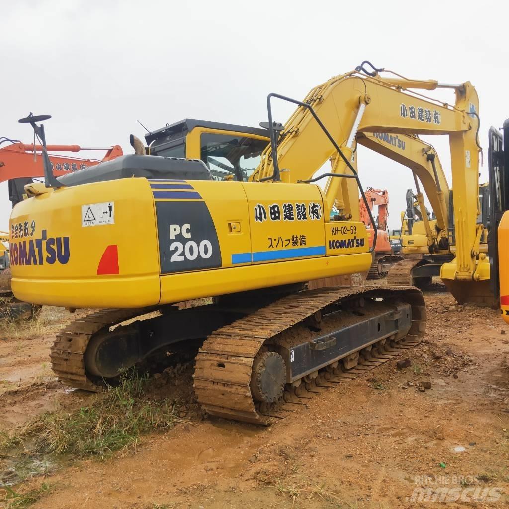 Komatsu PC200-8 Pelle sur chenilles