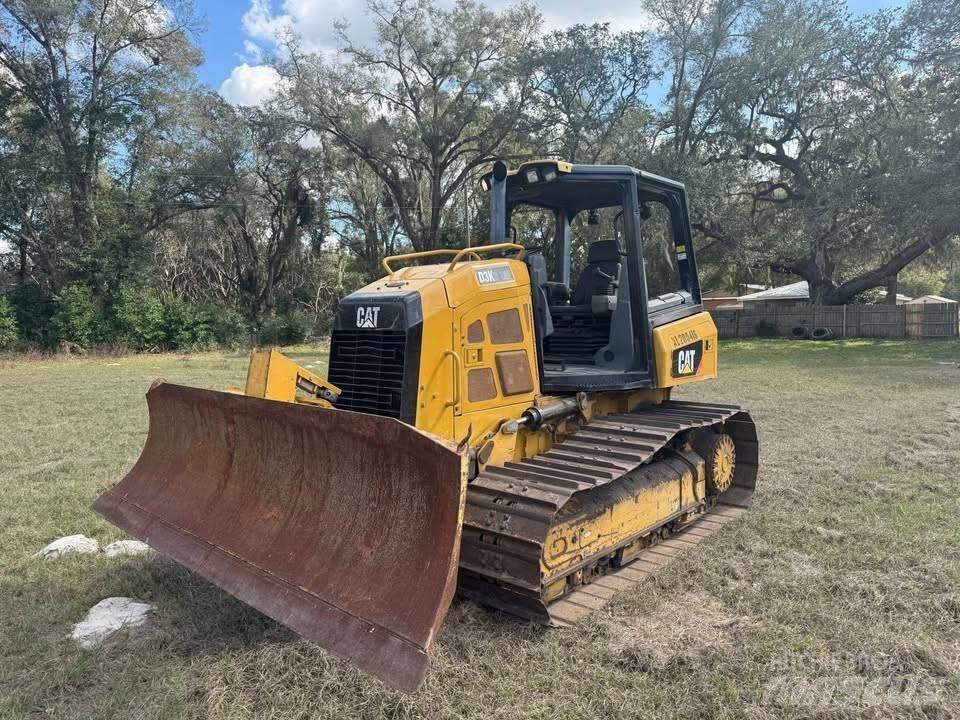 CAT D 3 K 2 LGP Bouteurs sur chenilles