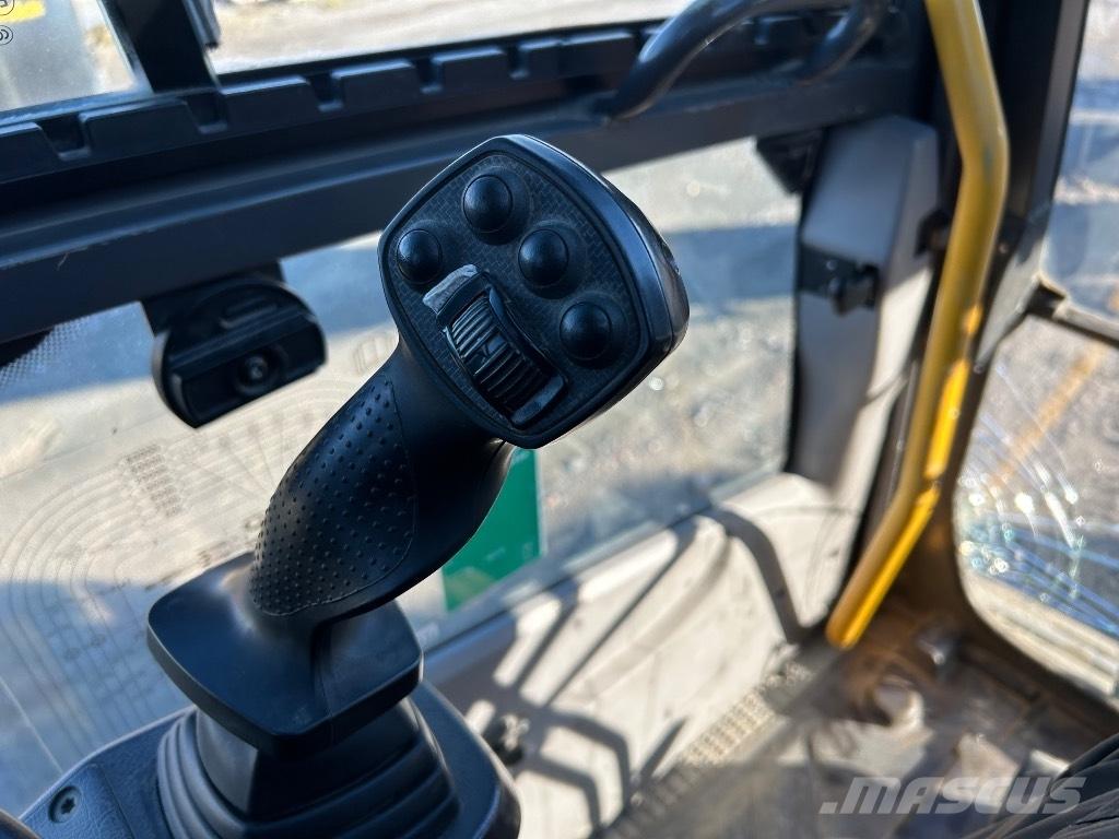 Volvo EC 220 DL Pelle sur chenilles