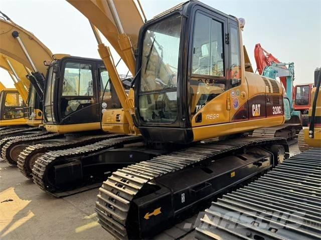 CAT 320 C L Pelle sur chenilles