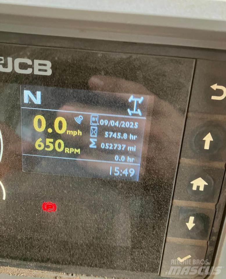 JCB 4220 Fastrac Tracteur