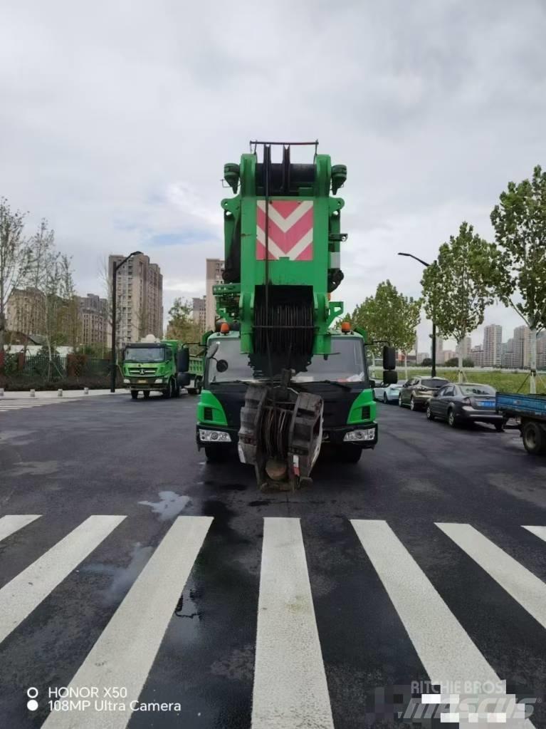Sany SAC3000 Grues tout terrain