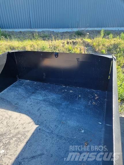  15T50 Tombereau articulé