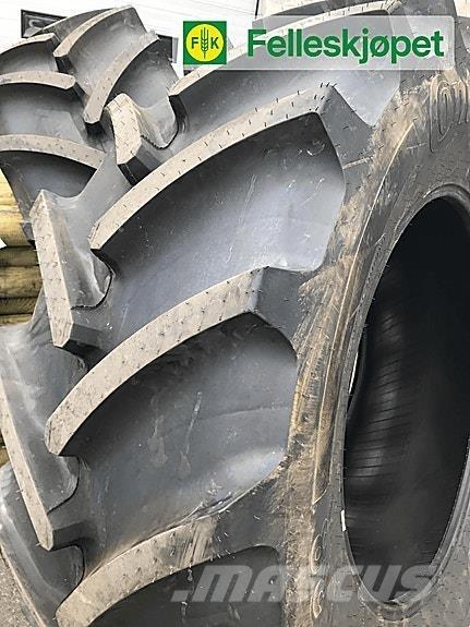  580/70 38 Tracteur