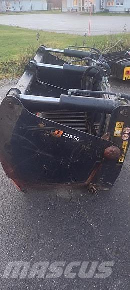  ÅLØ 225 Autres matériels de fenaison