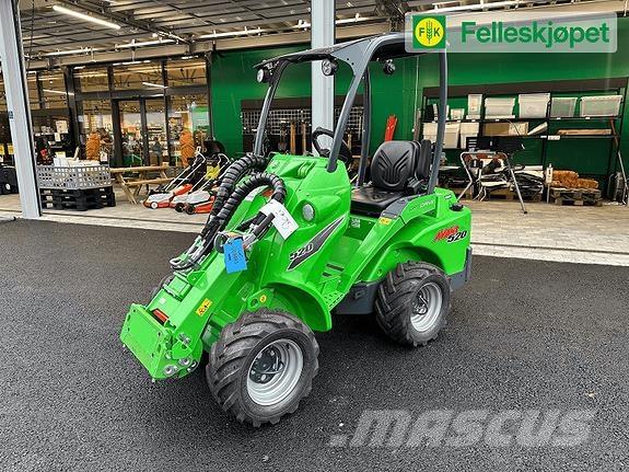 Avant 520 Chargeuse compacte