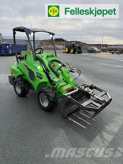 Avant 520 Chargeuse compacte