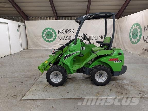 Avant 523 Chargeuse porte-outils