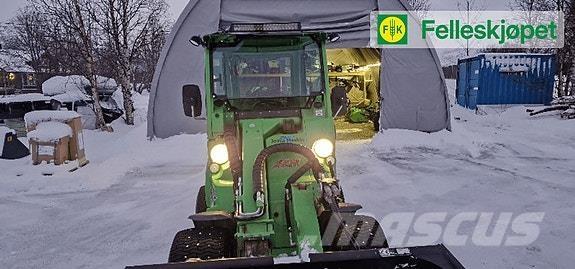 Avant 635 Chargeuse compacte