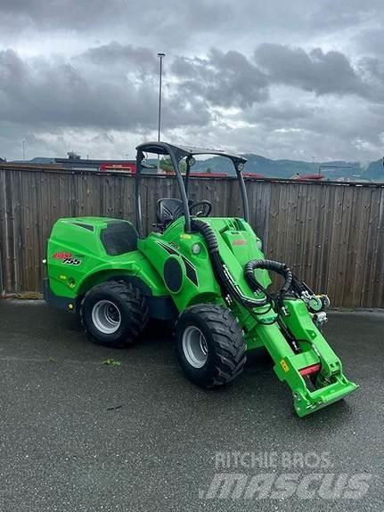 Avant 755i Chargeuse compacte