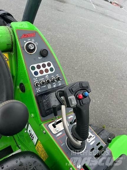Avant 755i Chargeuse compacte