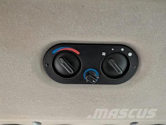 Case IH JXU115U Tracteur