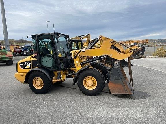 CAT 906H Chargeuse sur pneus