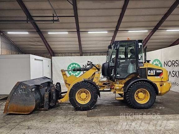 CAT 908M Chargeuse sur pneus