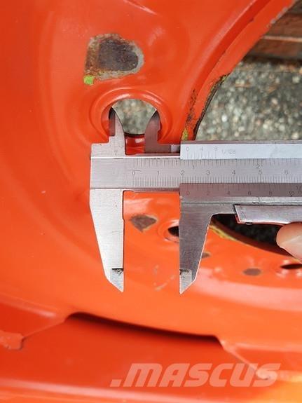 CLAAS  Pneus, roues et jantes