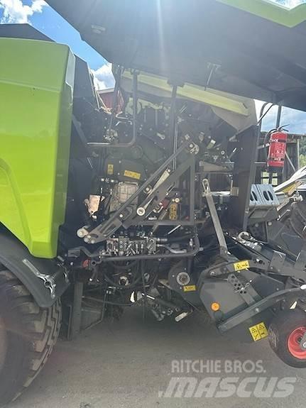 CLAAS 455 Presse à balle ronde