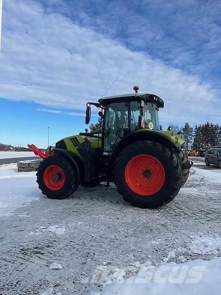 CLAAS Arion 610 Tracteur