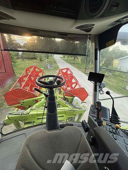 CLAAS Avero 240 Moissonneuse batteuse