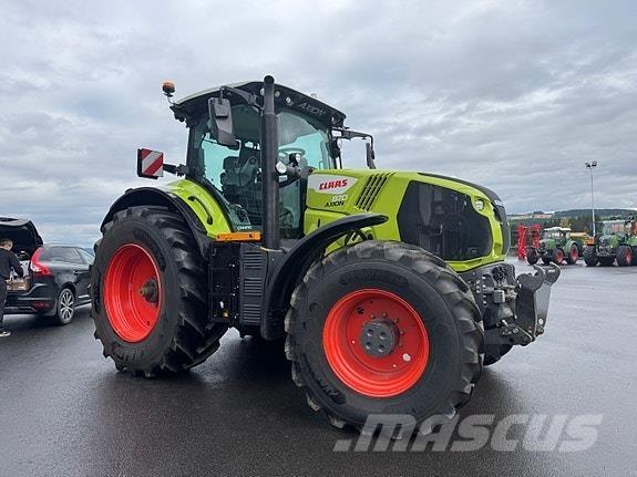 CLAAS Axion 870 Tracteur