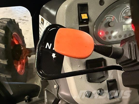 CLAAS Elios 220 Tracteur