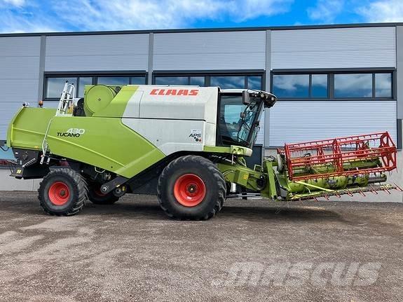 CLAAS Tucano 430 Moissonneuse batteuse