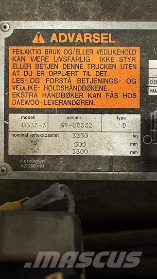 Daewoo D33S-3 Chariots diesel