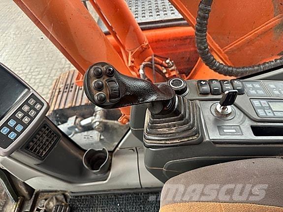 Doosan DX140LC Pelle sur chenilles